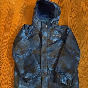 3 in 1 Columbia kids ski coat. Removable fleece. Size XS